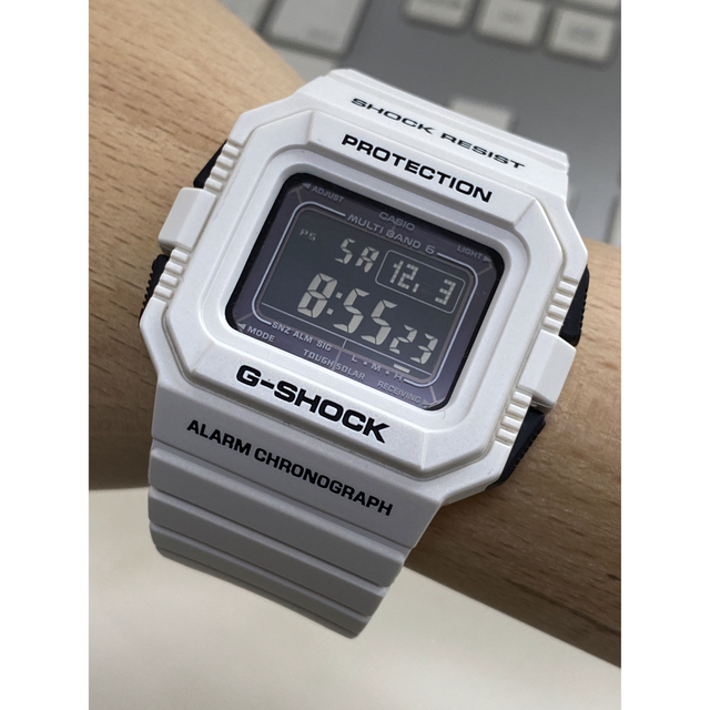 G-SHOCK(ジーショック)のG-SHOCK/GW-5510/電波ソーラー/スクエア/ホワイト/ブラック/美品 メンズの時計(腕時計(デジタル))の商品写真