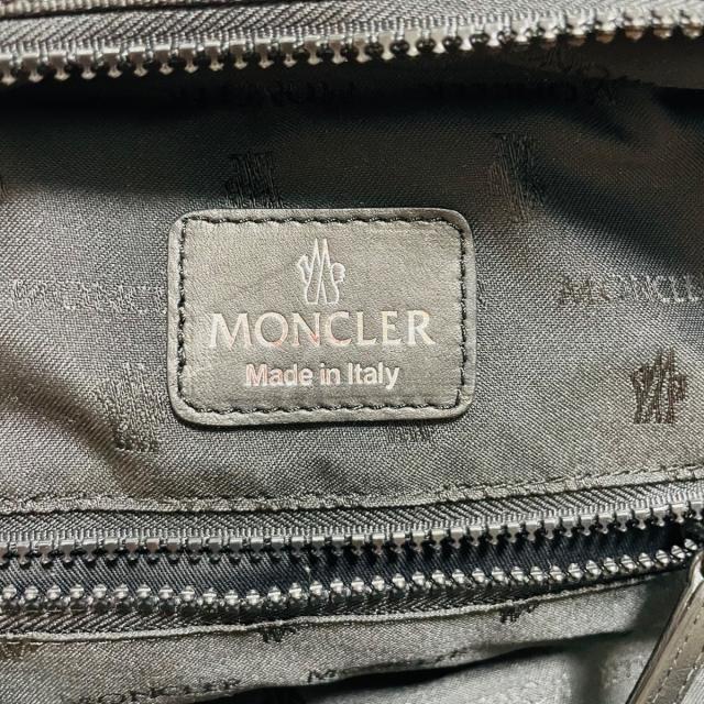 MONCLER(モンクレール)のモンクレール リュックサック カーキ×黒 レディースのバッグ(リュック/バックパック)の商品写真