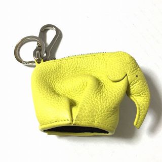 ロエベ(LOEWE)のロエベ キーホルダー(チャーム) イエロー(キーホルダー)