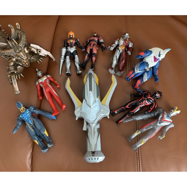 BANDAI(バンダイ)のウルトラマンギンガ　ギンガスパークとソフビセット エンタメ/ホビーのフィギュア(特撮)の商品写真