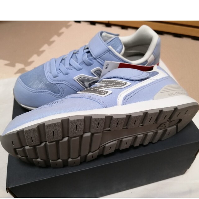 New Balance(ニューバランス)の【新品♪】ニューバランス　スニーカー　21cm キッズ/ベビー/マタニティのキッズ靴/シューズ(15cm~)(スニーカー)の商品写真