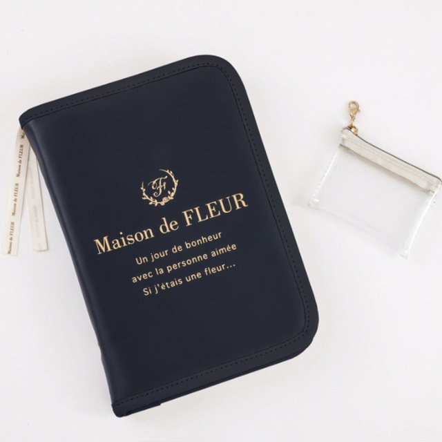 Maison de FLEUR(メゾンドフルール)のMaison de FLEUR メゾンドフルール　マルチケースNAVY レディースのファッション小物(ポーチ)の商品写真