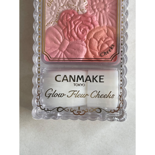 キャンメイク(CANMAKE) グロウフルールチークス 02 アプリコットフルー コスメ/美容のベースメイク/化粧品(チーク)の商品写真