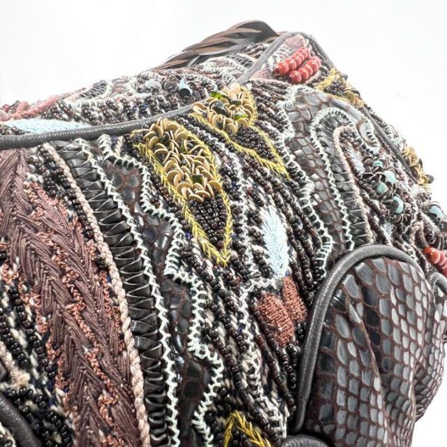 JAMIN PUECH(ジャマンピュエッシュ)のジャマンピュエッシュ セミショルダーバッグ 編み込み ビーズ 綿 革 レディースのバッグ(ショルダーバッグ)の商品写真