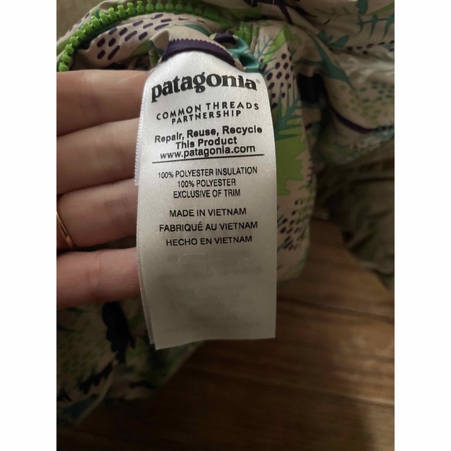 patagonia(パタゴニア)のパタゴニア　リバーシブル キッズ/ベビー/マタニティのキッズ服男の子用(90cm~)(ジャケット/上着)の商品写真