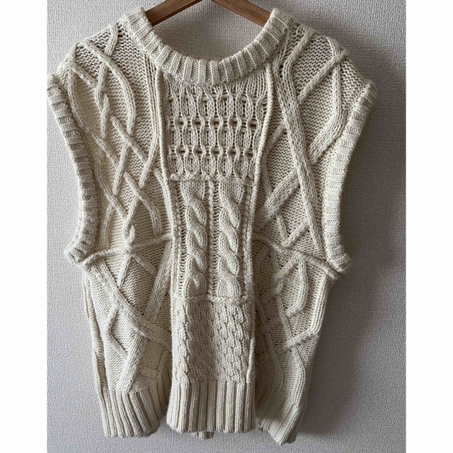 todayful cable knit vest