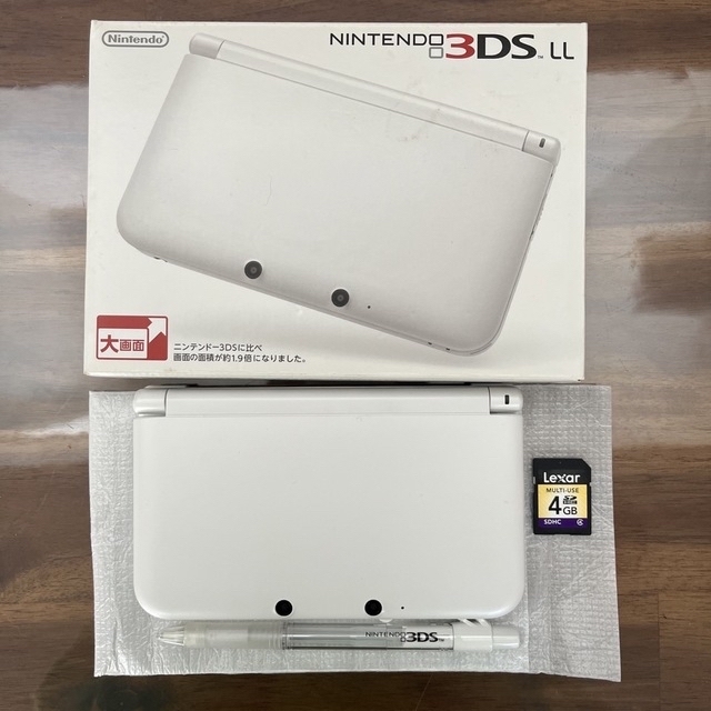 Nintendo 3DS  LL 本体 ホワイト エンタメ/ホビーのゲームソフト/ゲーム機本体(携帯用ゲーム機本体)の商品写真