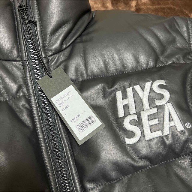 当社の WIND AND SEA HYSTERIC GLAMOUR x WDS Leather Down Jacket