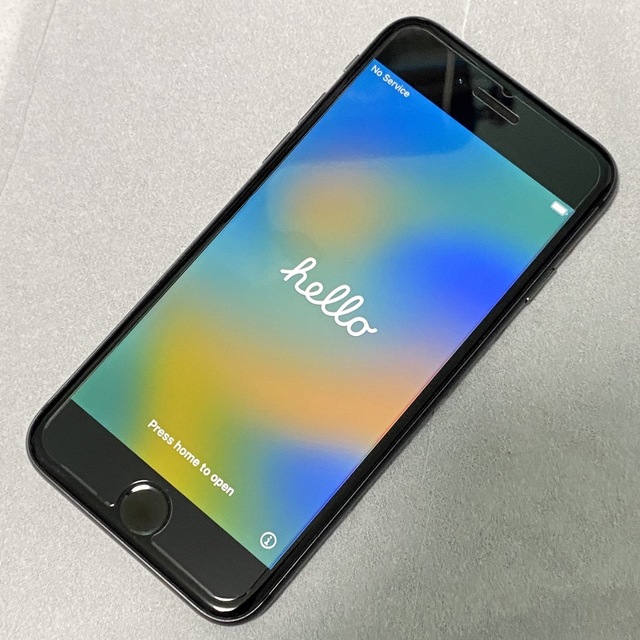 iPhone8 スペースグレー　64GB