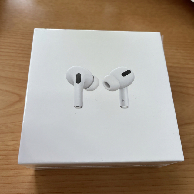 AirPods Pro イヤホン 未開封 Apple iPhone エアポッズ