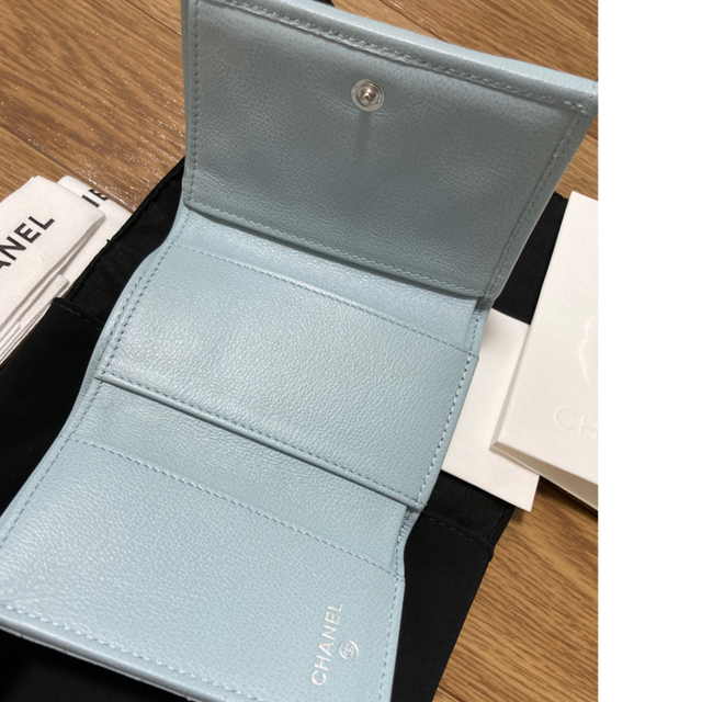 CHANEL(シャネル)のCHANEL シャネル　スモールウォレット　財布 レディースのファッション小物(財布)の商品写真