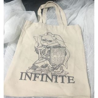 ザラ(ZARA)の無限月相　INFINITE 青龍旺財 アイボリー色トートバッグ　中華風　新年(トートバッグ)