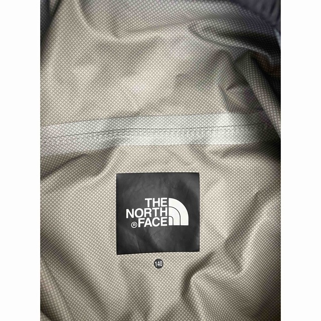 THE NORTH FACE(ザノースフェイス)のTHE NORTHFACE kids 140 キッズ/ベビー/マタニティのキッズ服男の子用(90cm~)(ジャケット/上着)の商品写真