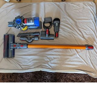 ダイソン(Dyson)のdyson v8 fluffy イエロー(掃除機)