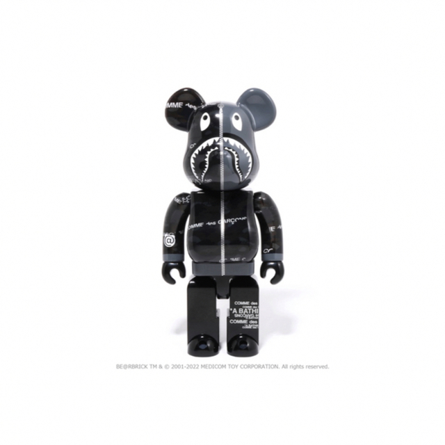 BE@RBRICK(ベアブリック)のBE@RBRICK BAPE CDG CAMO SHARK 100％＆400％ エンタメ/ホビーのフィギュア(その他)の商品写真