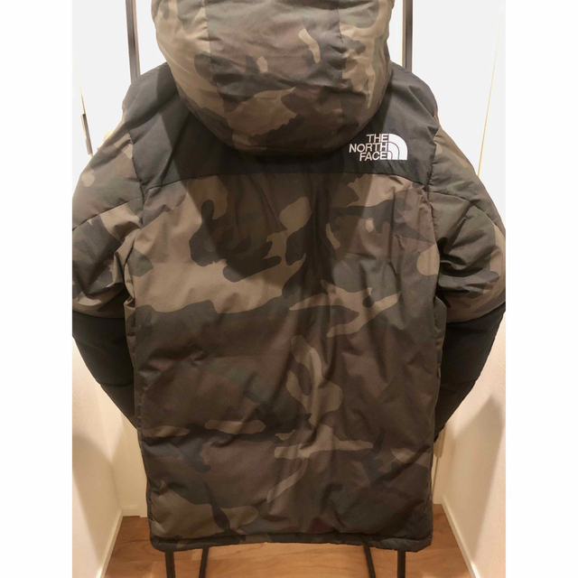 THE NORTH FACE(ザノースフェイス)の【美品】ノースフェイス ノベルティ バルトロライトジャケット Lサイズ メンズのジャケット/アウター(ダウンジャケット)の商品写真