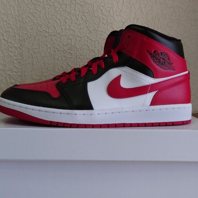 WMENS AIR JORDAN 1MID