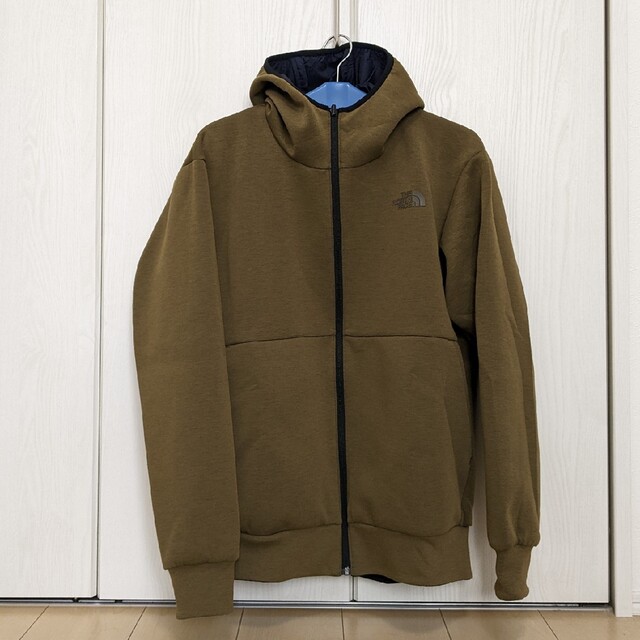 THE NORTH FACE　テックエアーリバーシブルフーディー