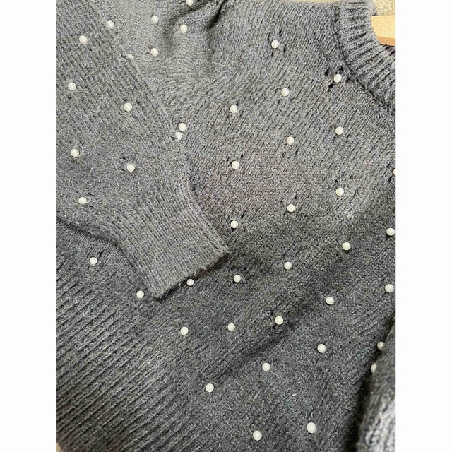 ZARA(ザラ)のパール付きニット キッズ/ベビー/マタニティのキッズ服女の子用(90cm~)(ニット)の商品写真