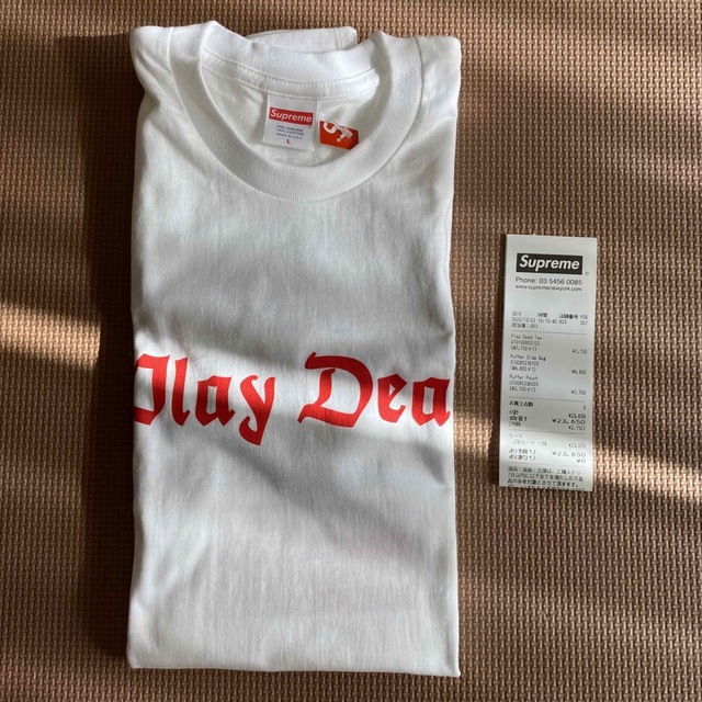 Supreme(シュプリーム)の【平日セール】Supreme - “Play Dead” Tee メンズのトップス(Tシャツ/カットソー(半袖/袖なし))の商品写真