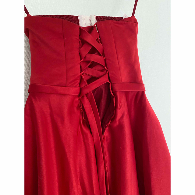 【カラードレス】真っ赤のロングドレス シルク光沢の美品