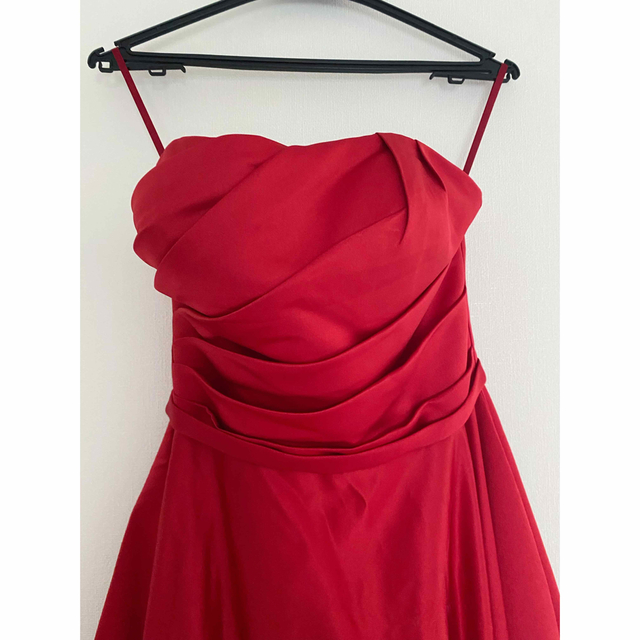 【カラードレス】真っ赤のロングドレス シルク光沢の美品