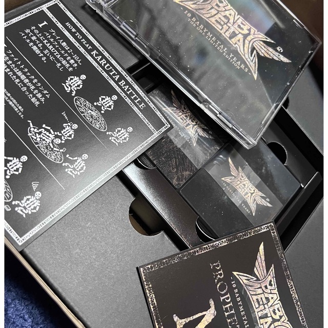 BABYMETAL(ベビーメタル)の10 BABYMETAL THE ONE限定盤A KARUTA セット” エンタメ/ホビーのDVD/ブルーレイ(ミュージック)の商品写真