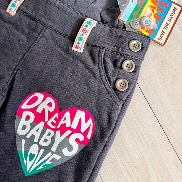 BABYDOLL(ベビードール)の【新品】DREAMBABYS サロペットパンツ 90 ベビードール つなぎ キッズ/ベビー/マタニティのキッズ服女の子用(90cm~)(パンツ/スパッツ)の商品写真