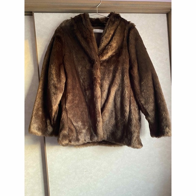 moussy(マウジー)のmoussy コート レディースのジャケット/アウター(毛皮/ファーコート)の商品写真