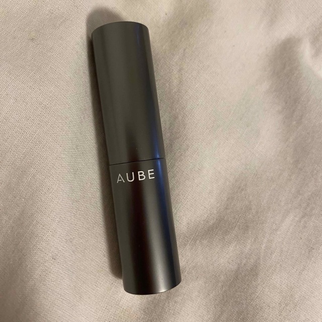 AUBE(オーブ)のオーブタイムレスカラーリップ01番 コスメ/美容のベースメイク/化粧品(口紅)の商品写真