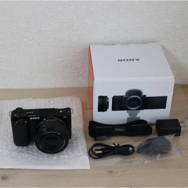 SONY(ソニー)のSONY ソニー VLOGCAM ZV-E10L  zve10  スマホ/家電/カメラのカメラ(ミラーレス一眼)の商品写真