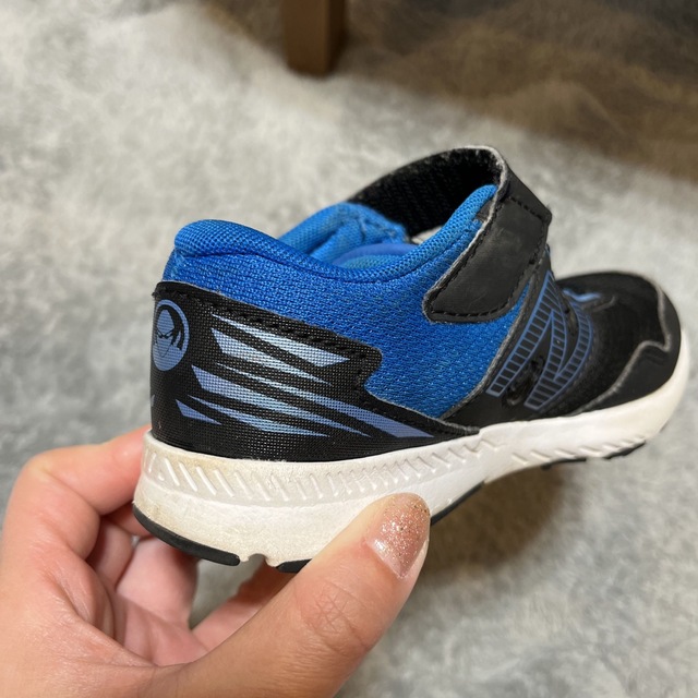 New Balance(ニューバランス)のNew Balance ニューバランス HANZO ランニングシューズ  キッズ/ベビー/マタニティのキッズ靴/シューズ(15cm~)(スニーカー)の商品写真