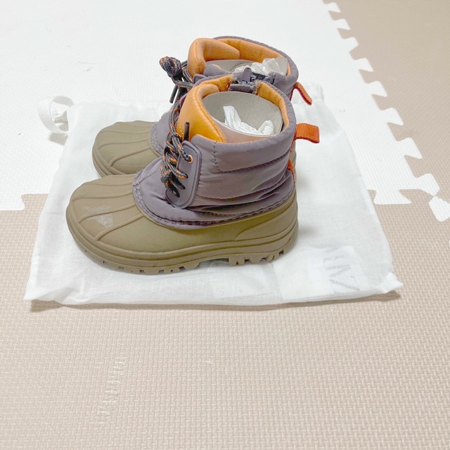 ZARA KIDS(ザラキッズ)のZARA キッズ　ブーツ キッズ/ベビー/マタニティのキッズ靴/シューズ(15cm~)(ブーツ)の商品写真