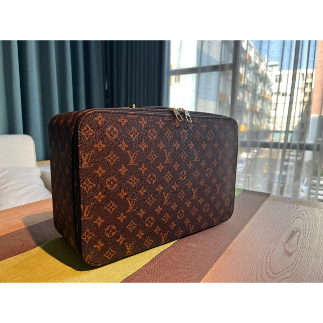 LOUIS VUITTON -  ルイヴィトン　BOITE THERONDE  茶器セット