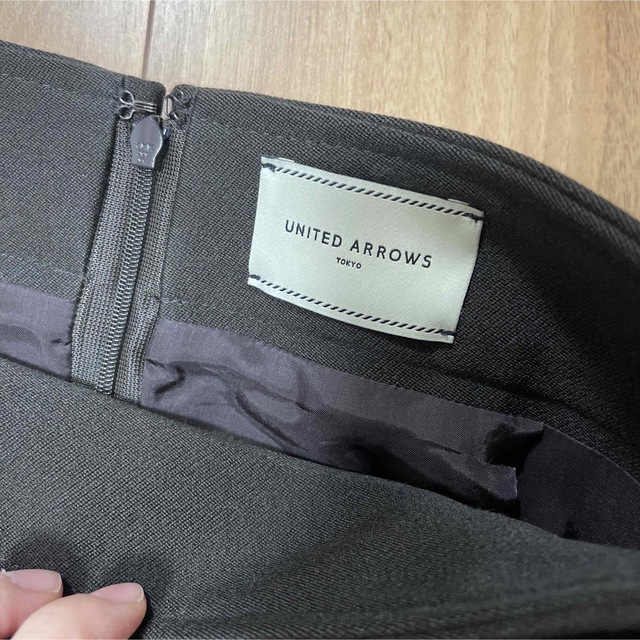 UNITED ARROWS(ユナイテッドアローズ)のユナイテッドアローズ　ブラウン　スカート レディースのスカート(ひざ丈スカート)の商品写真