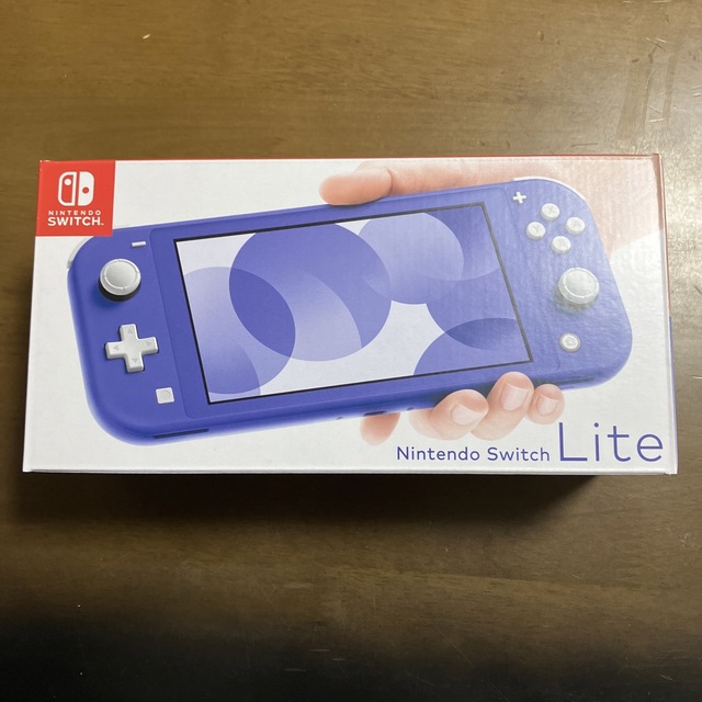 Nintendo Switch(ニンテンドースイッチ)のNintendo Switch LITE ブルー エンタメ/ホビーのゲームソフト/ゲーム機本体(家庭用ゲーム機本体)の商品写真