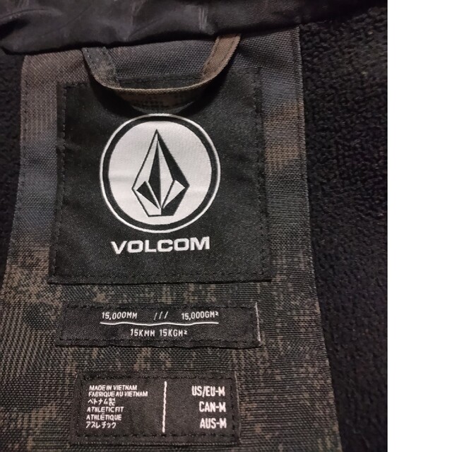 volcom(ボルコム)のVOLCOM　17-18スノーボードウェア　上下セット スポーツ/アウトドアのスノーボード(その他)の商品写真