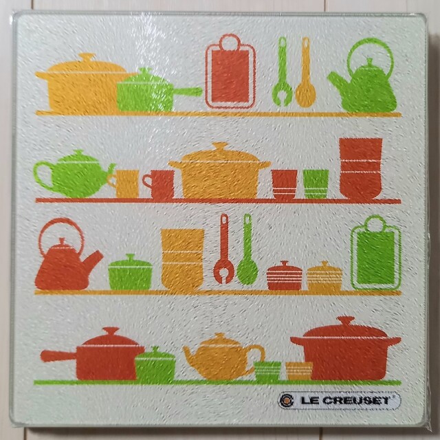 ル・クルーゼ LE CREUSETガラスキッチンプレート カッティングボード インテリア/住まい/日用品のキッチン/食器(テーブル用品)の商品写真