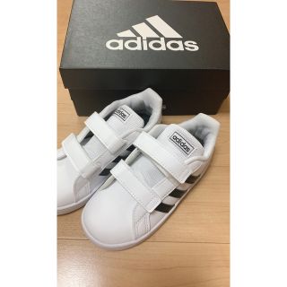 アディダス(adidas)のadidas スニーカー　16センチ　新品(スニーカー)