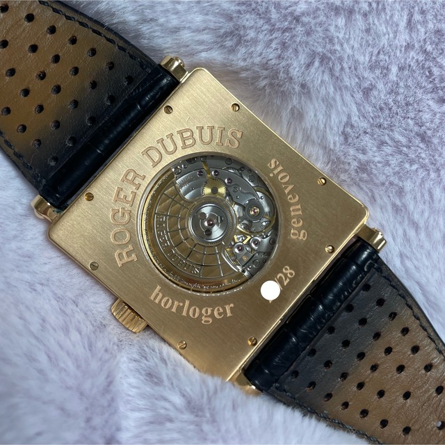 ROGER DUBUIS(ロジェデュブイ)のROGER DUBUIS ロジェデュブイ　ゴールデンスクエア　ダイヤ　美品 メンズの時計(腕時計(アナログ))の商品写真