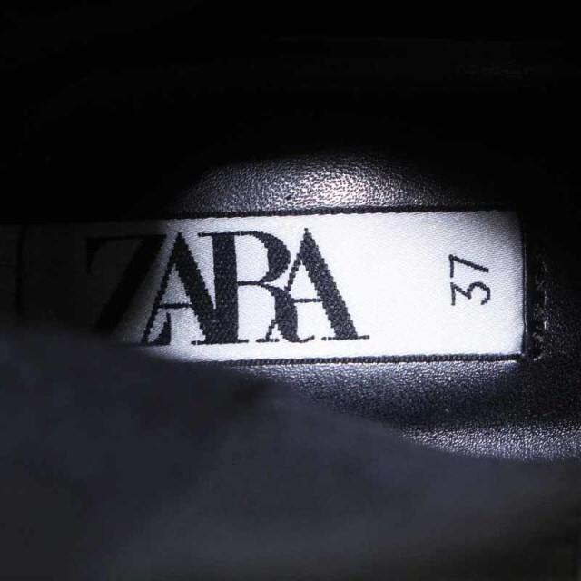 ZARA(ザラ)のザラ ZARA サイドゴアレザー圧底ブーツ ショートブーツ 37 24cm 黒 レディースの靴/シューズ(ブーツ)の商品写真