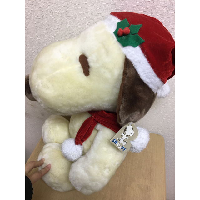 SNOOPY(スヌーピー)の新品タグ付き　サンタ　BIG スヌーピー  エンタメ/ホビーのおもちゃ/ぬいぐるみ(ぬいぐるみ)の商品写真