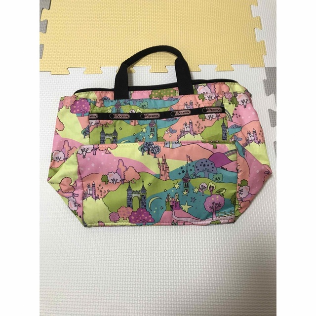 LeSportsac(レスポートサック)のLeSportsac レスポートサック ス ショルダーバッグとハンドバッグ レディースのバッグ(ショルダーバッグ)の商品写真