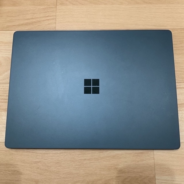 Microsoft(マイクロソフト)のsurface laptop2 corei7 8gb 256gb スマホ/家電/カメラのPC/タブレット(ノートPC)の商品写真