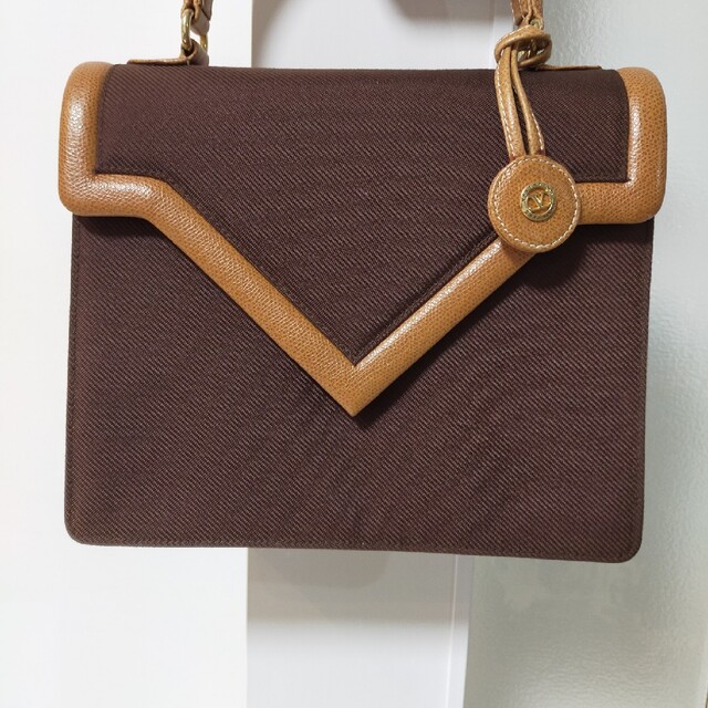 待望☆】 valentino ヴァレンティノガラヴァーニ ハンドバッグ