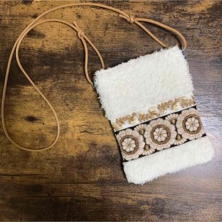 handmade デニムリメイク インド刺繍リボン＆ボアサコッシュ(バッグ)