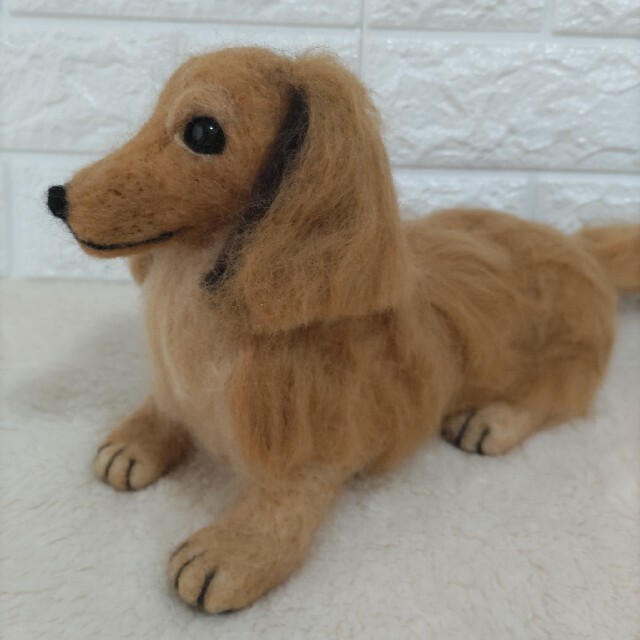 羊毛フェルト　犬　ダックスフンド　ハンドメイド ハンドメイドのぬいぐるみ/人形(ぬいぐるみ)の商品写真