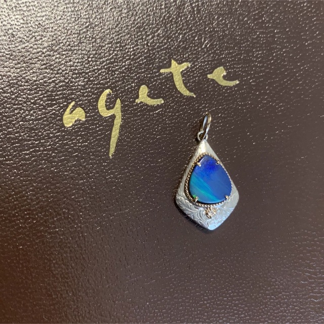 agete(アガット)のアガット　agete タブレットオパール×ダイヤ チャーム レディースのアクセサリー(チャーム)の商品写真