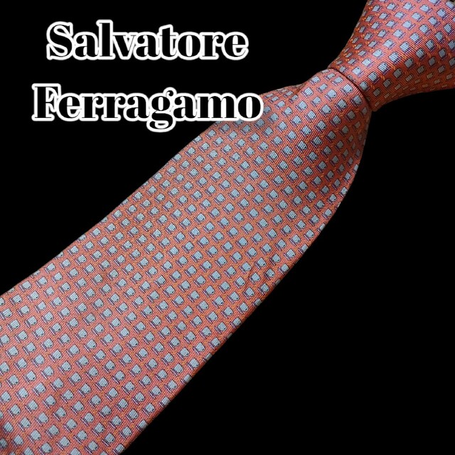 Salvatore Ferragamo(サルヴァトーレフェラガモ)のSalvatore Ferragamo　サルヴァトーレフェラガモ　ピンク系 メンズのファッション小物(ネクタイ)の商品写真