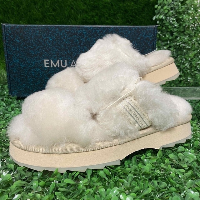 サンダル EMU AUSTRALIA ☆新品☆ Wobbegong 厚底ファーサンダル